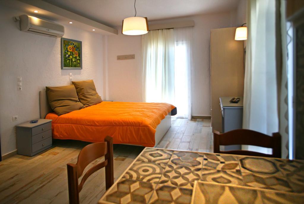 Vasilis Studios Myrties Екстериор снимка