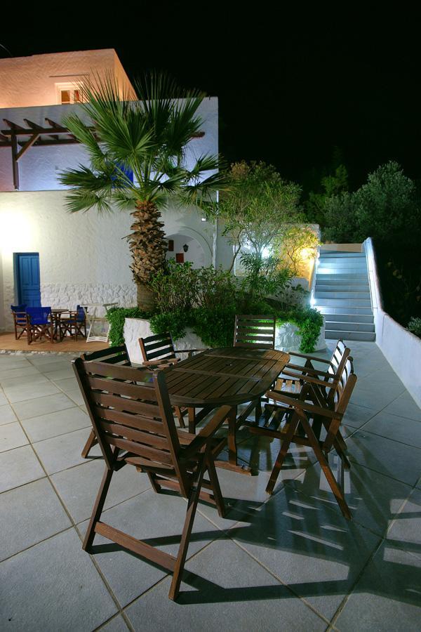 Vasilis Studios Myrties Екстериор снимка