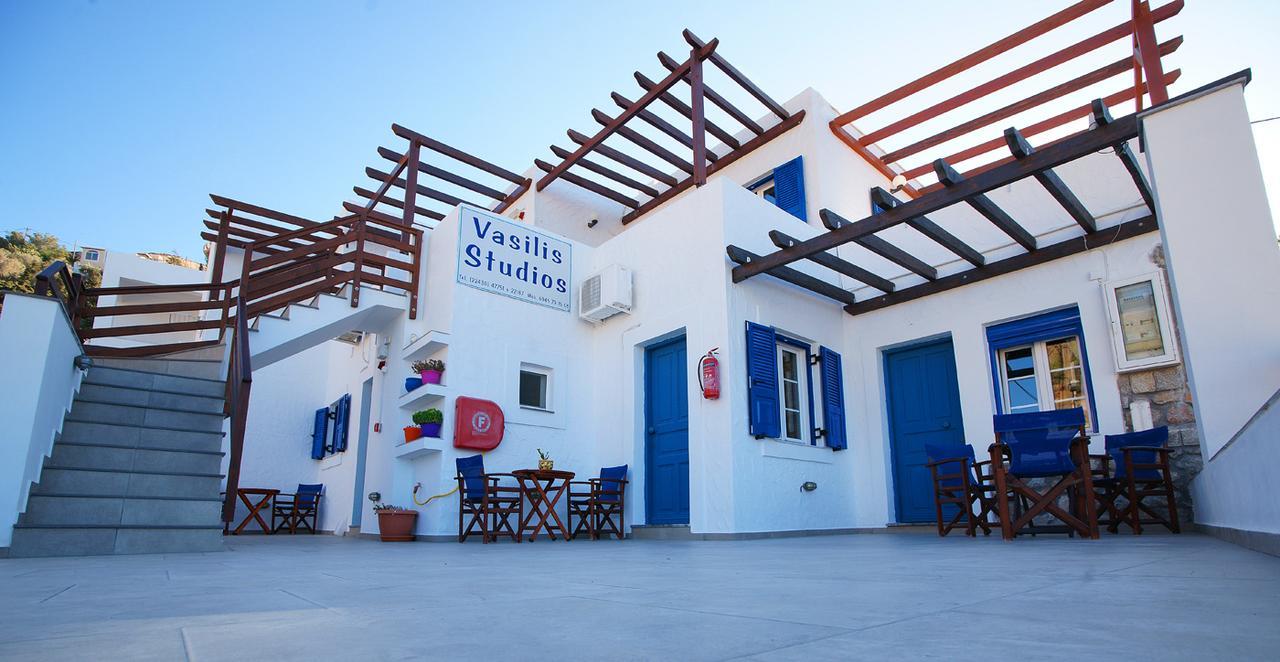 Vasilis Studios Myrties Екстериор снимка
