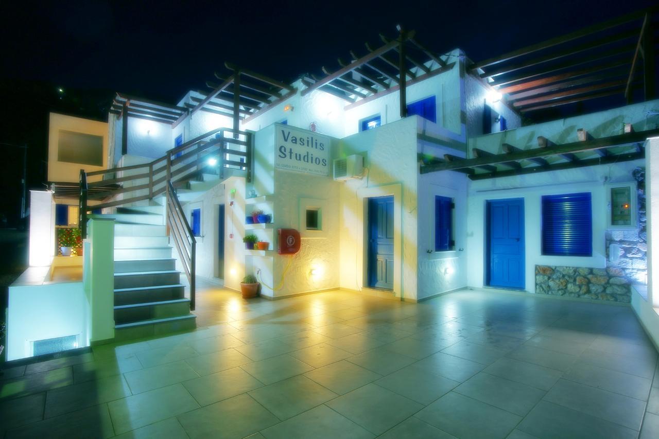 Vasilis Studios Myrties Екстериор снимка
