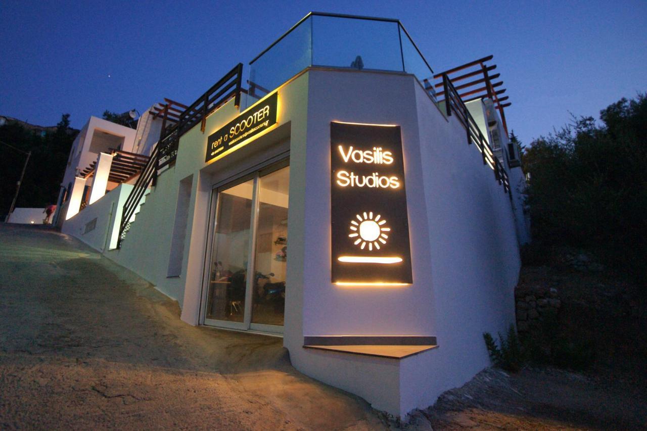 Vasilis Studios Myrties Екстериор снимка